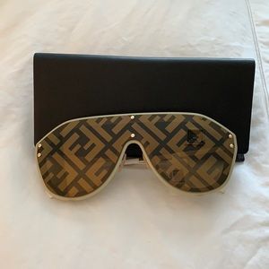 Fendi Unisex Sunglasses Brown/Gold-Authentic.
